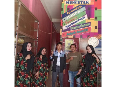 Pengantaran Siswa PkL 2025 ke percetakan 