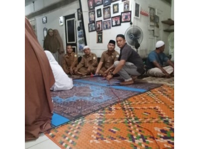 Bapak Waka Humas Beserta Tim Berkujung/Melayat kerumah Bapak imron rosidi