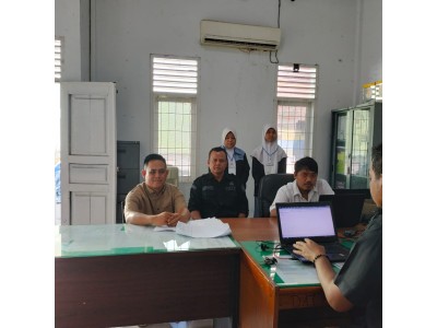 Penyerahan MoU Ke kantor KIP