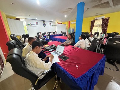 Rapat Kinerja Guru pembimbing PKL Bersama Kepala Sekolah,Pengawas, komIte dan Wakil kepala sekolah B