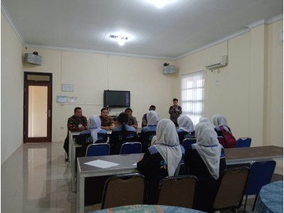Pengantaran Siswa PkL 2025 ke kantor Pengadilan Negeri Kutacane